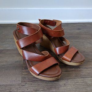Madewell Sz 8 Leather Cross Strap Sandal Wood Heel